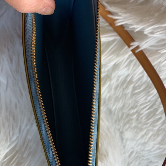 Louis Vuitton vernis pochette, professionally refurbished, immaculate inside, - Picture 3 of 9